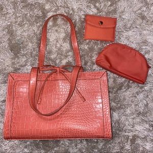 SOLD Vintage Liz Claiborne Croc Emboss Purse